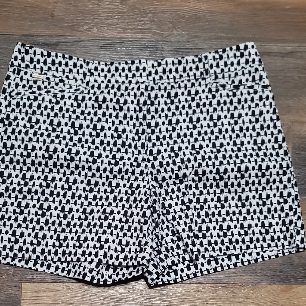 White House Black Market Monochrome Patterned High Waist Shorts